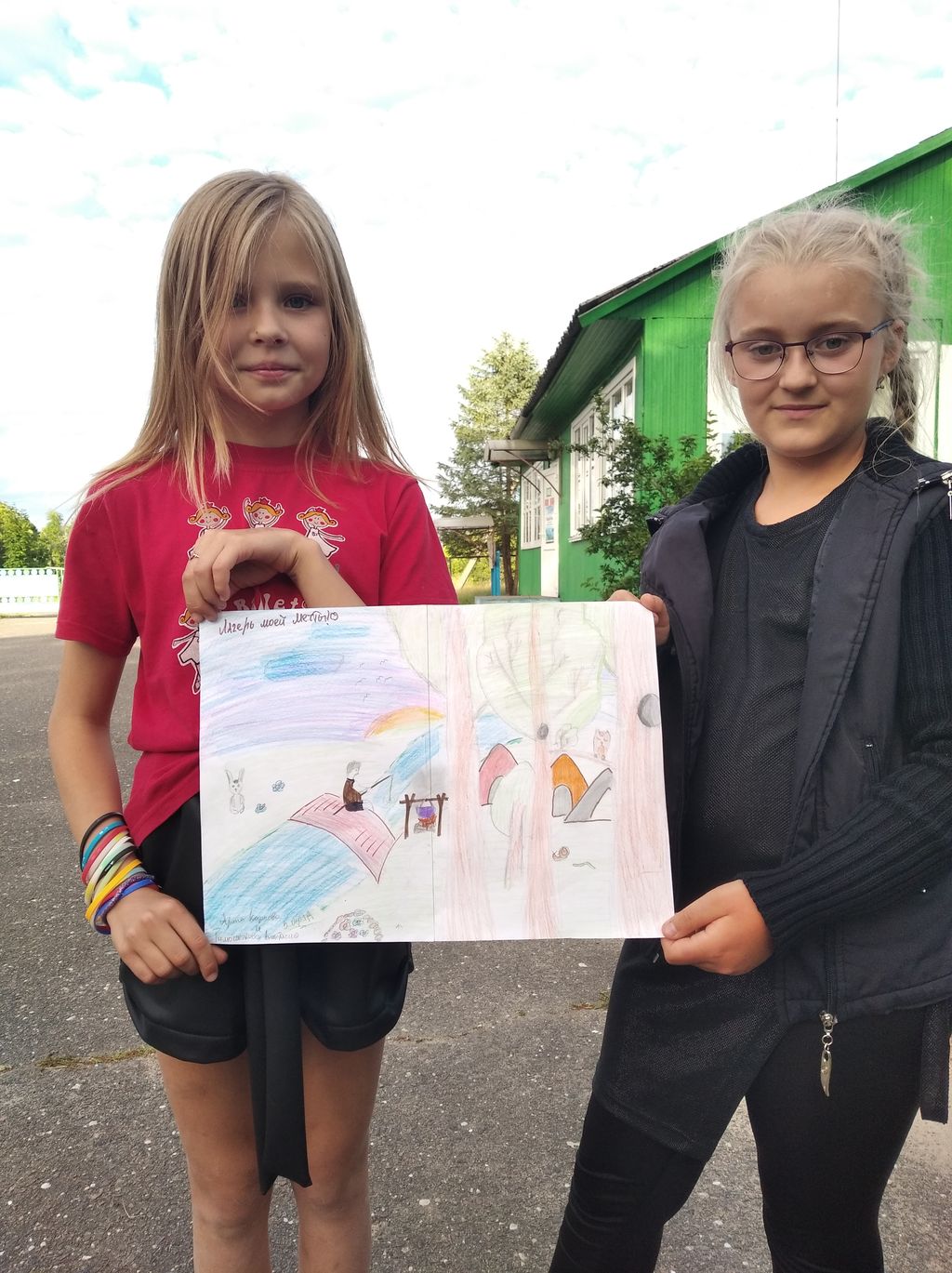 Конкурс рисунков в лагере